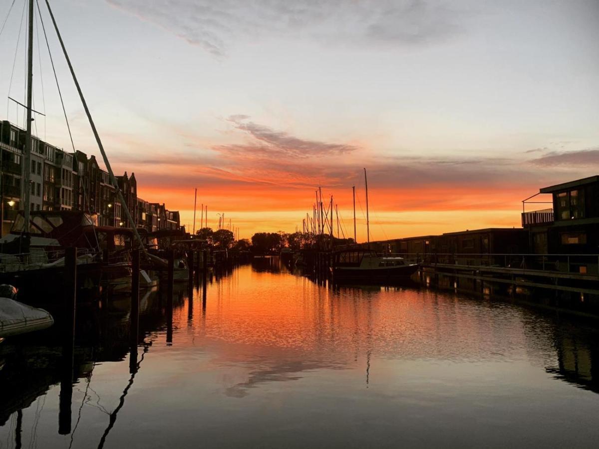 Bb Aan De Zuyderzee Bed & Breakfast บุนสโคเทอ ภายนอก รูปภาพ